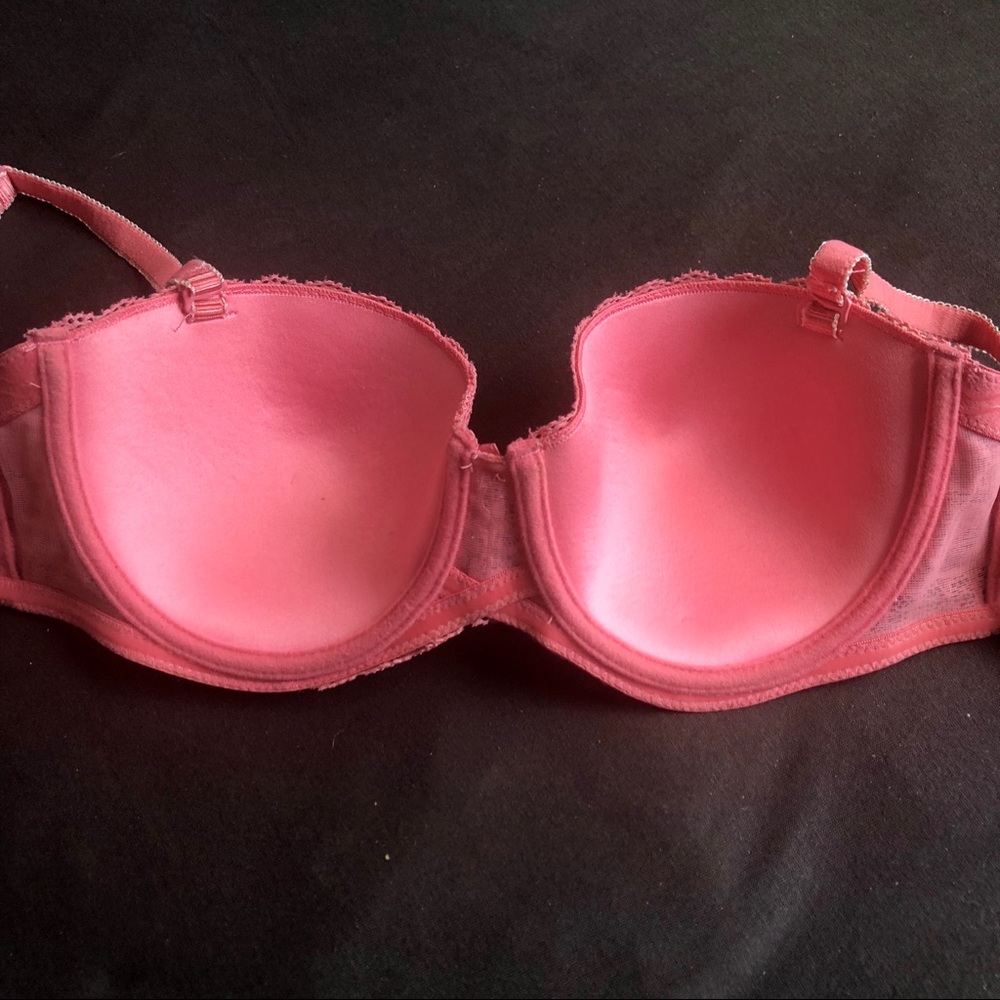 Pink Bra - Picture 3 of 8